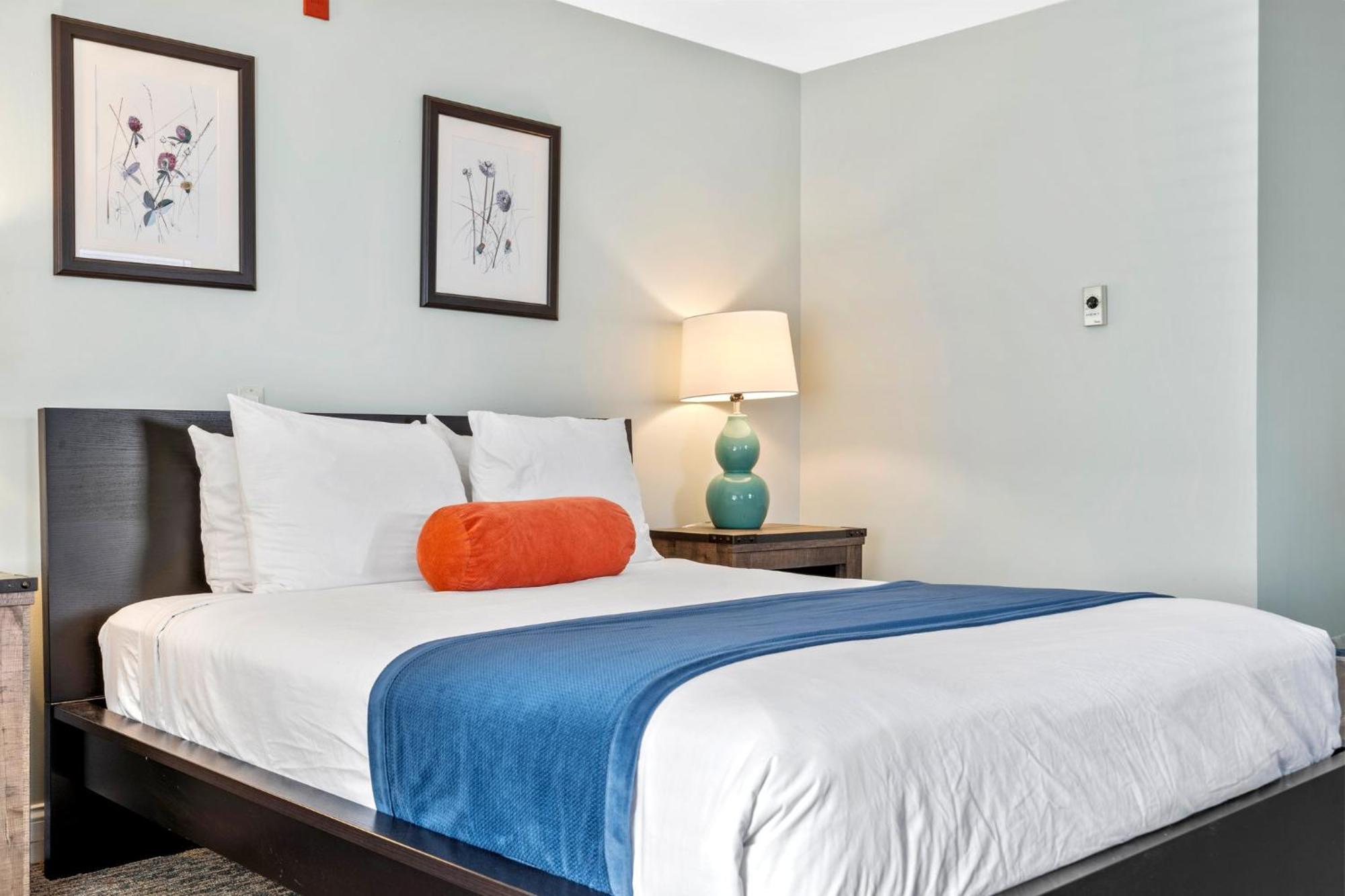 The Lighthouse & Inn 2*
