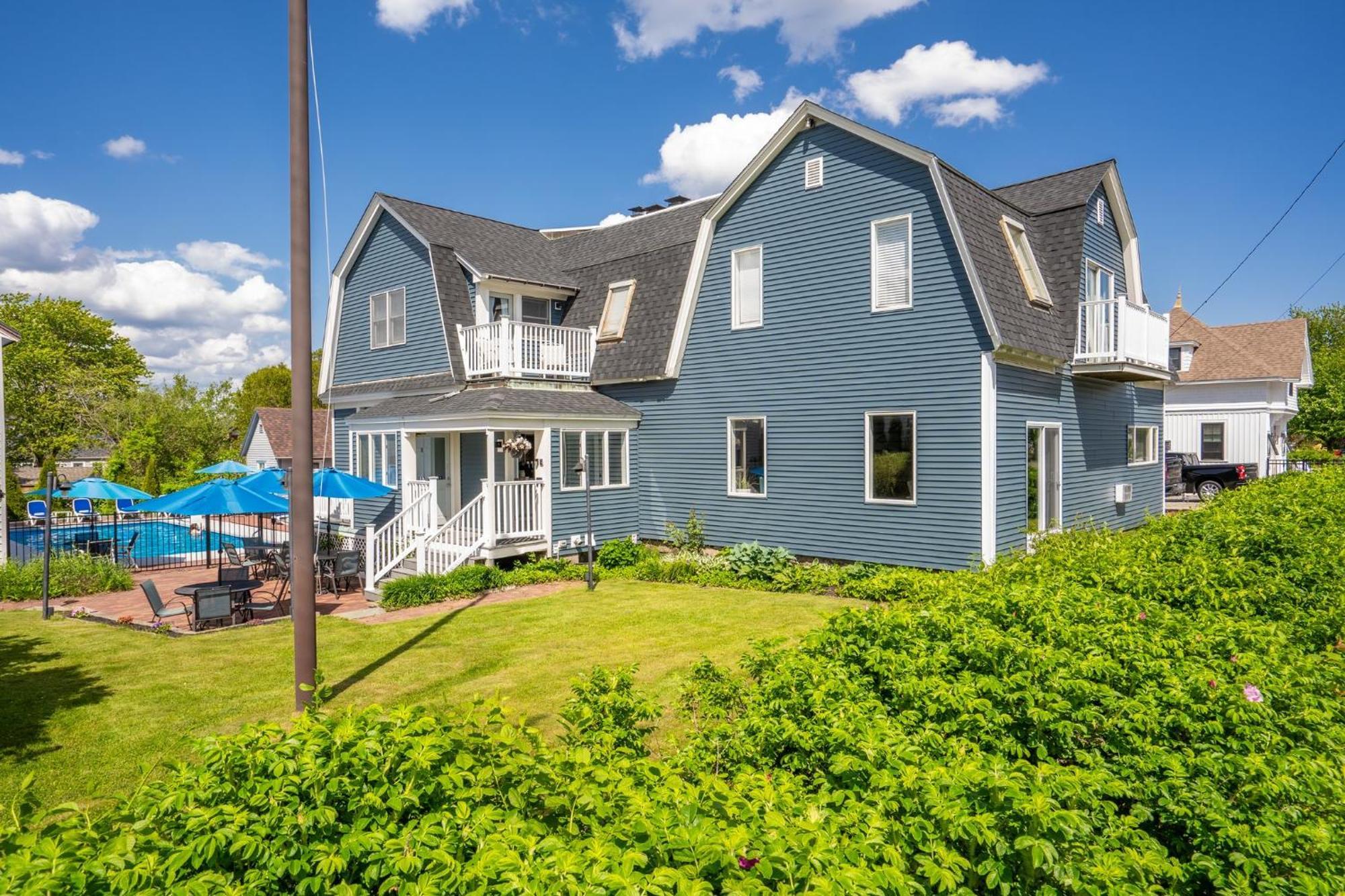 Inn The Lighthouse & 2*