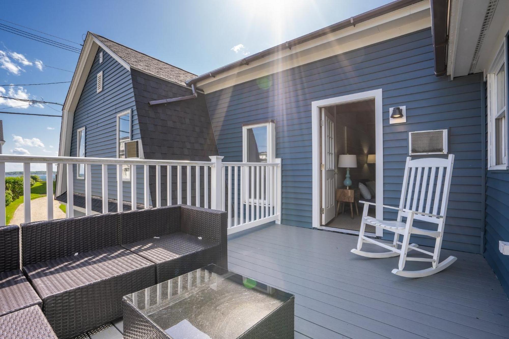 Inn The Lighthouse &